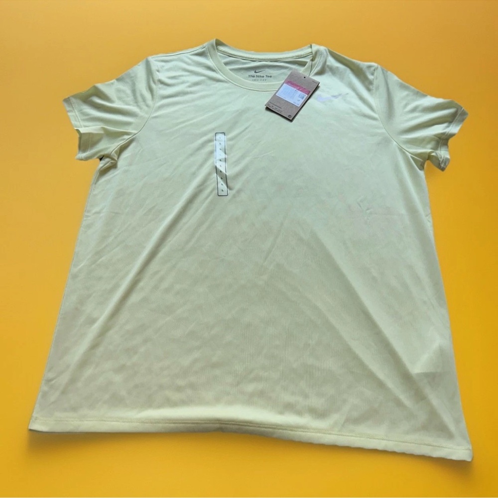 NWT Nike Dri Fit Yellow Active Short Sleeve Top Sz L